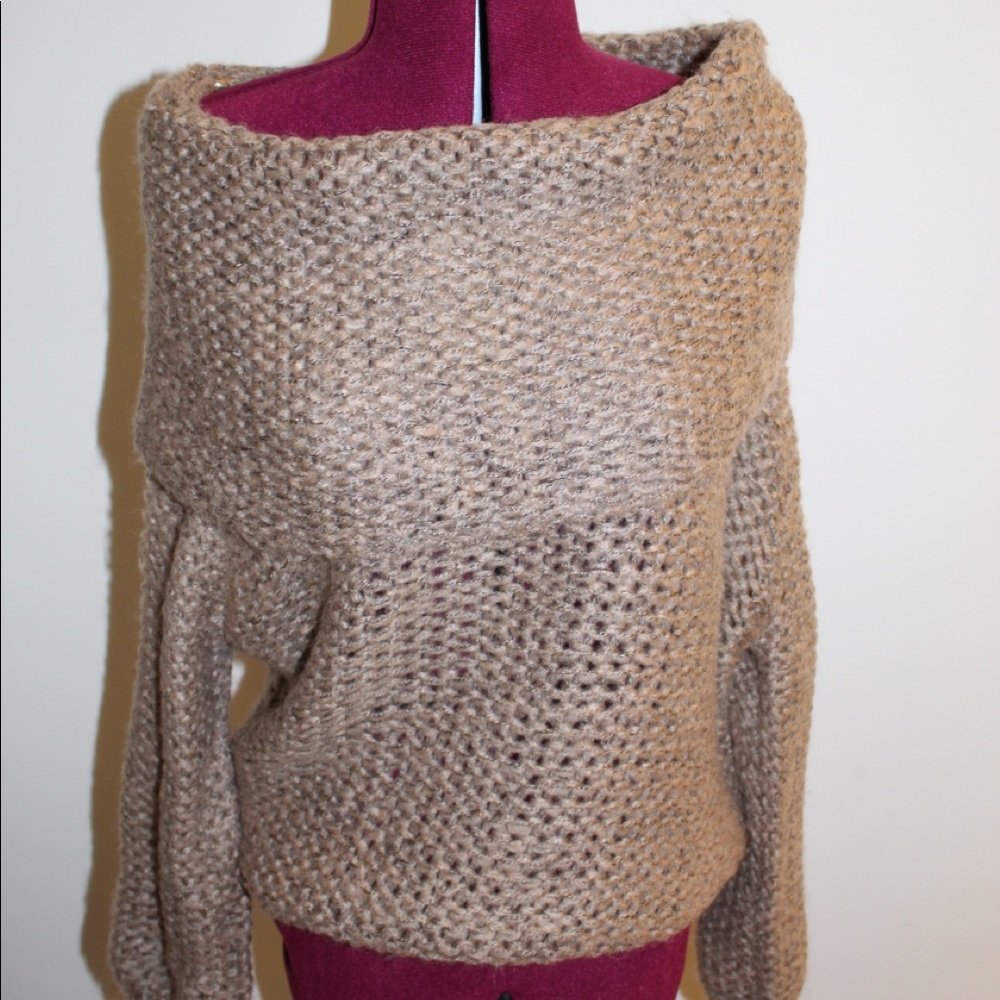 Women’s Off the shoulder sweater